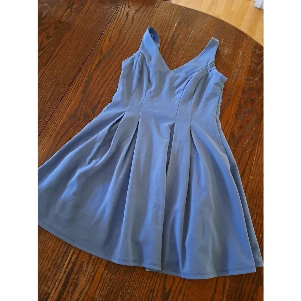 Medium Teeze Me Blue Sleeveless VNeck Pleated Mini Dress Party Special Occasion